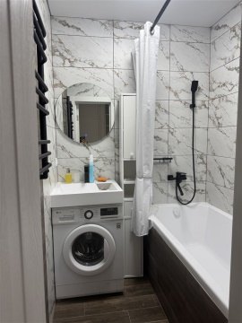 2-к квартира, 6/9 эт., 60м²