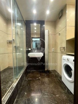 2-к квартира, 2/16 эт., 66м²