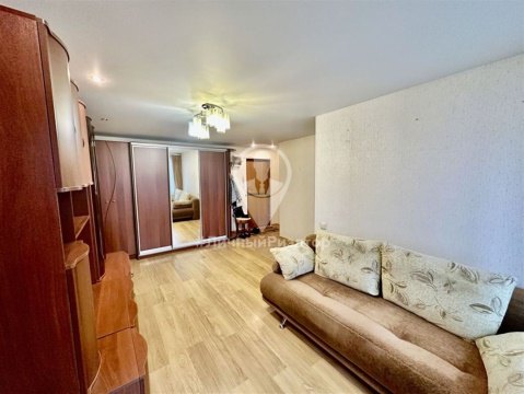 3-к квартира, 3/5 эт., 42м²