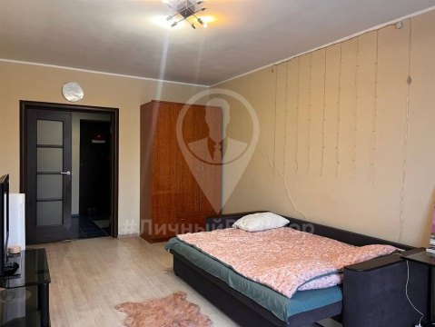 1-к квартира, 6/6 эт., 50м²