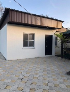 2-к квартира, 1/1 эт., 66м²